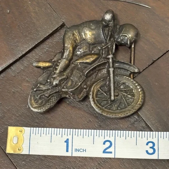 Vintage Motocross Belt Buckle Motorcycle Dirt Bike - Excellent Condition - Picture 3 of 4